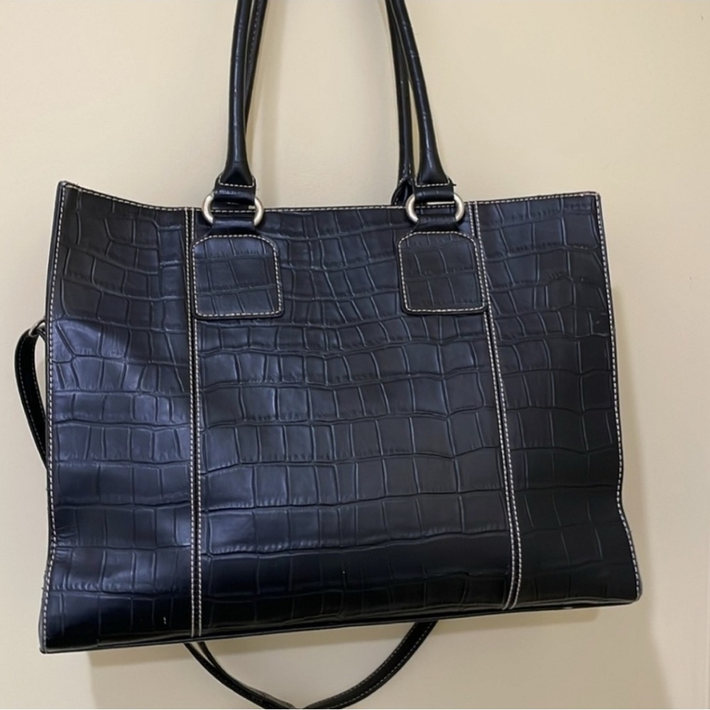 Wilsons Black Leather Travel Tote Snake Embossed Tag Adjustable Straps EUC - Picture 4 of 14